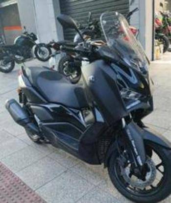 YAMAHA XMAX 300 CONNECTED ABS YAMAHA XMAX 300 CONNECTED ABS